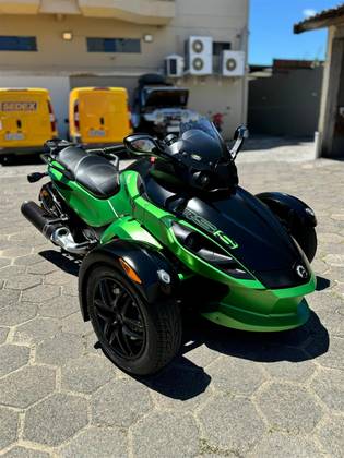 CAN-AM SPYDER RS-S 